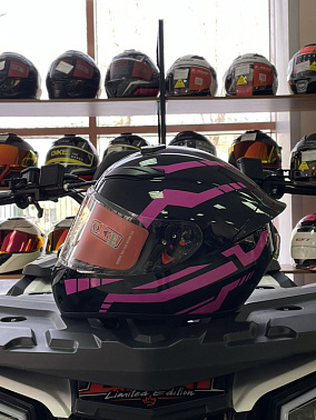 Шлем интеграл HETOSHI цв. Черный с розовыми вставками р.L